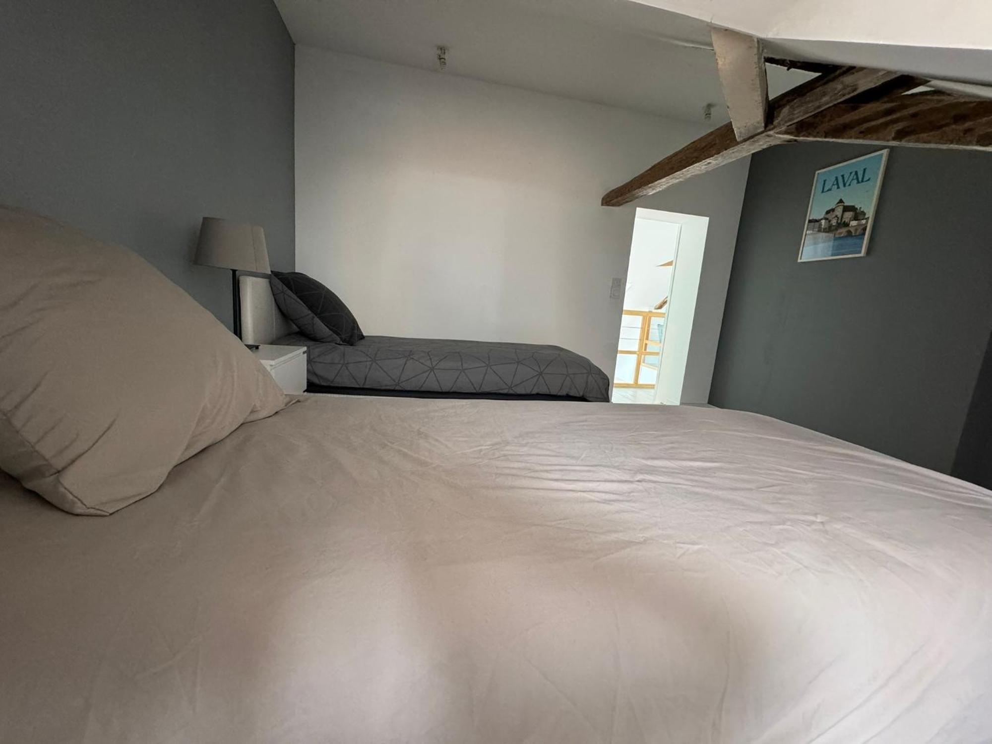 Appartement En Centre-Ville - Local Velos Disponible มาเยิน ภายนอก รูปภาพ